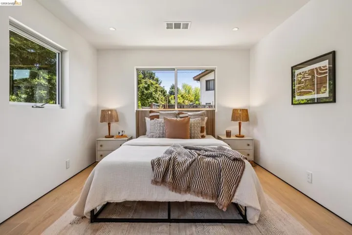 14001 Skyline Blvd, Oakland, California 94619
