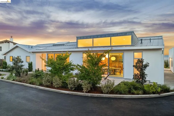 14001 Skyline Blvd, Oakland, California 94619