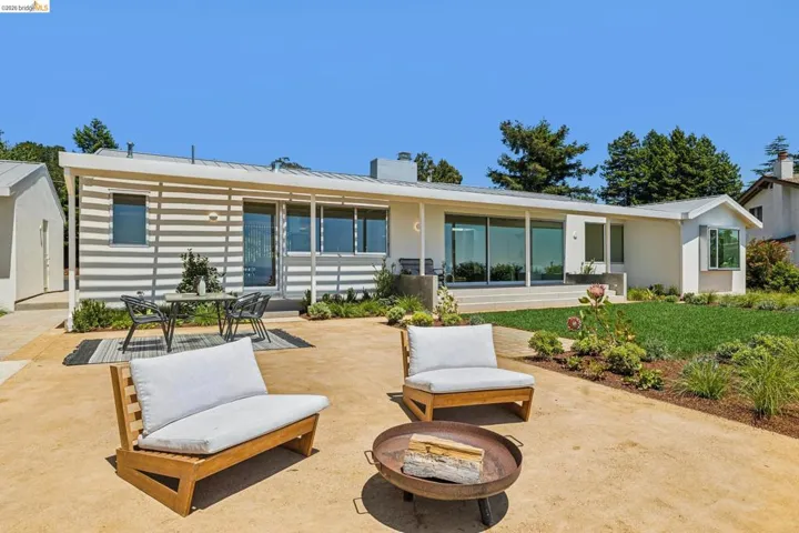 14001 Skyline Blvd, Oakland, California 94619
