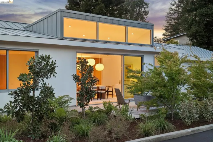 14001 Skyline Blvd, Oakland, California 94619