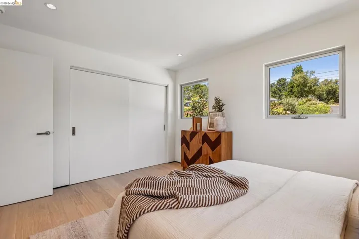 14001 Skyline Blvd, Oakland, California 94619