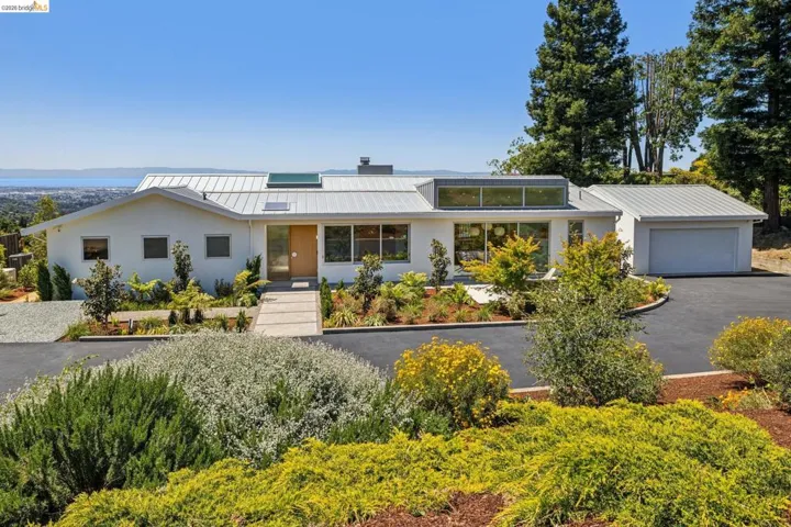 14001 Skyline Blvd, Oakland, California 94619