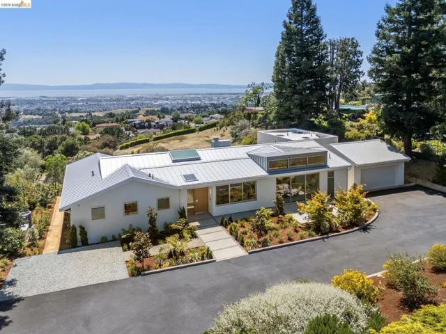 14001 Skyline Blvd, Oakland, California 94619