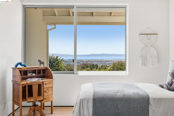 14001 Skyline Blvd, Oakland, California 94619