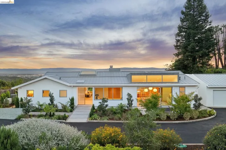 14001 Skyline Blvd, Oakland, California 94619