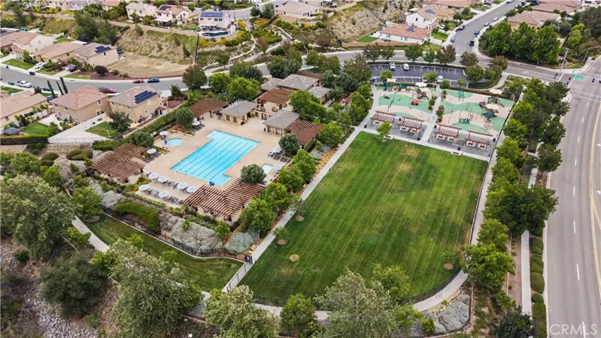 COMMUNITY AMENITIES