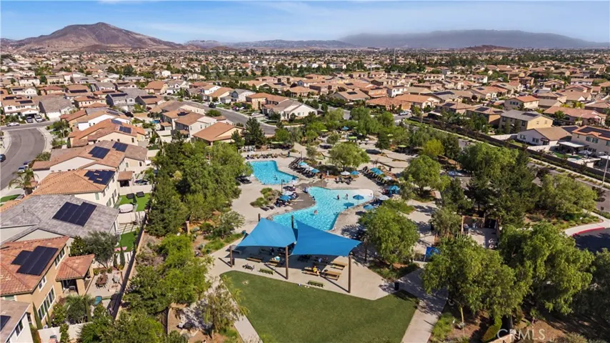 COMMUNITY AMENITIES