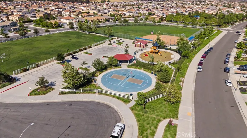 COMMUNITY AMENITIES
