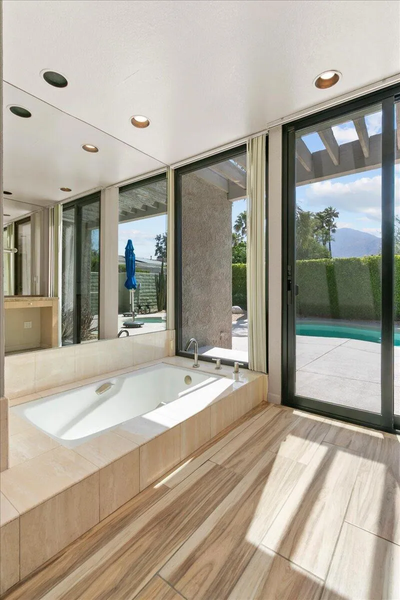 MASTER BATH 2