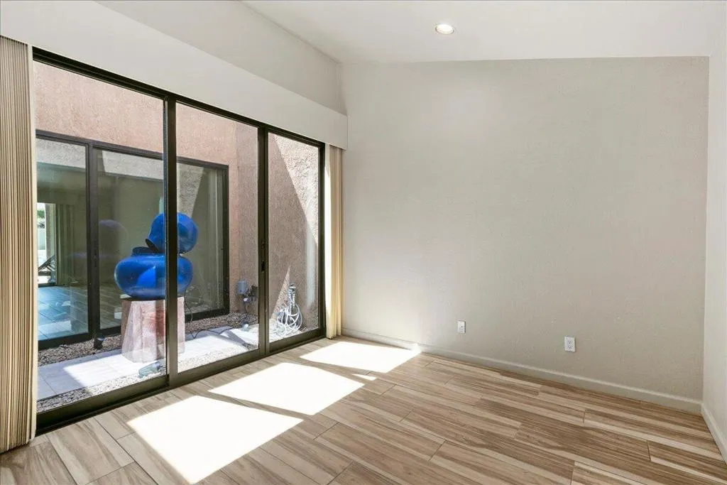BED 2 ATRIUM