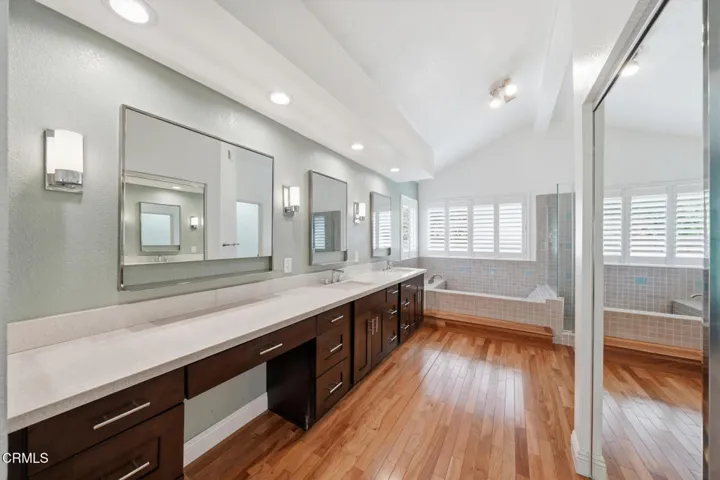 3180 Dragonfly St 49