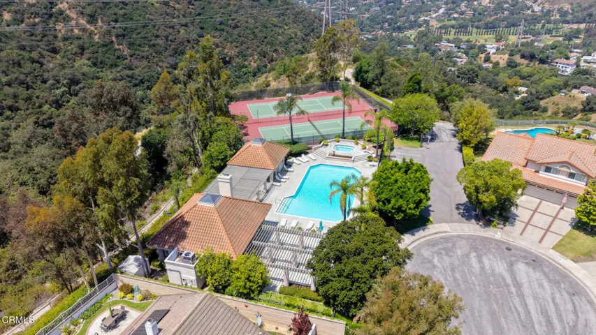 3180 Dragonfly St 10