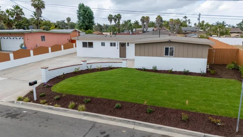 1314 Bluegrass Road, Vista, California 92083