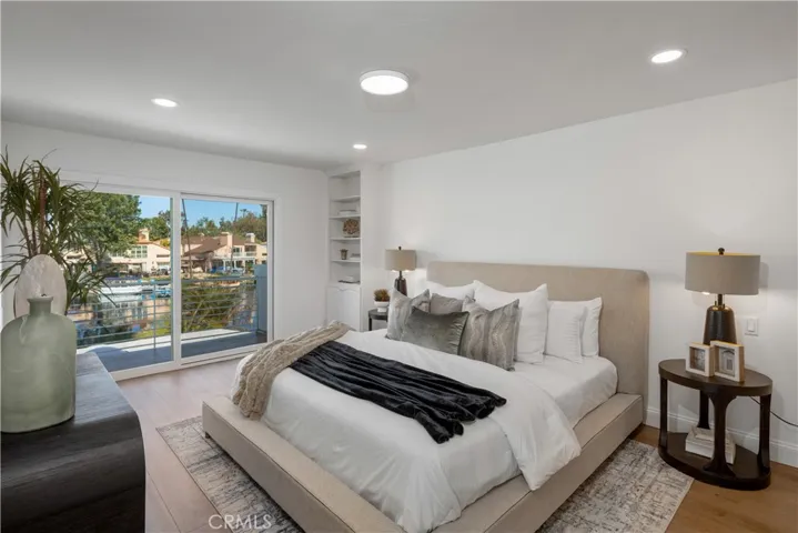 22645 Spring Lake Lane, Lake Forest, California 92630