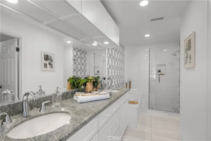 22645 Spring Lake Lane, Lake Forest, California 92630