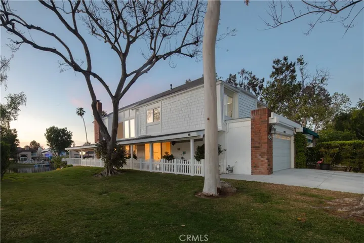 22645 Spring Lake Lane, Lake Forest, California 92630