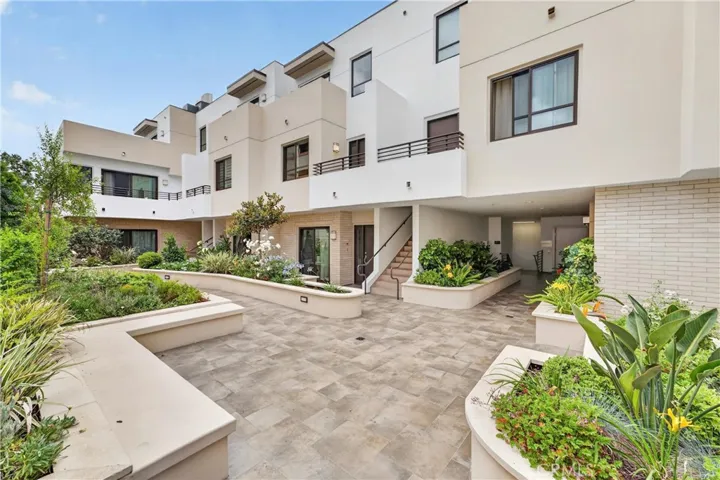 2428 E Del Mar Boulevard 206, Pasadena, California 91107