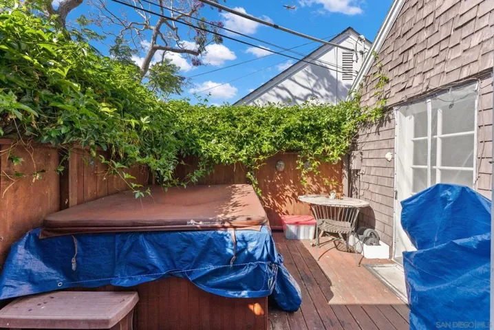 2327 Etiwanda Street, San Diego, California 92107