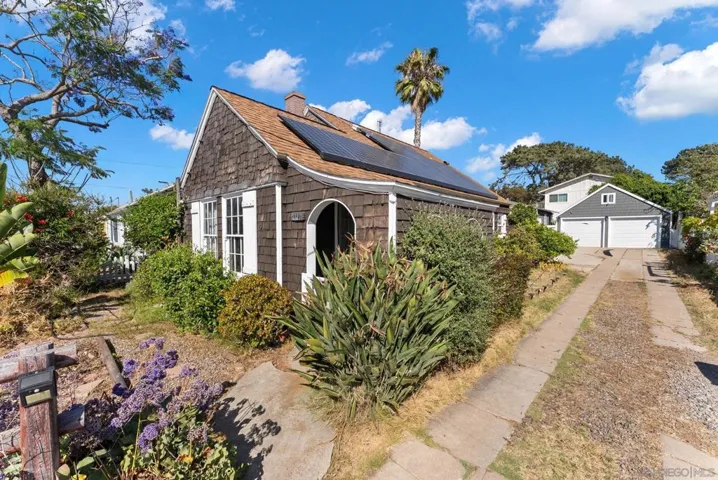 2327 Etiwanda Street, San Diego, California 92107