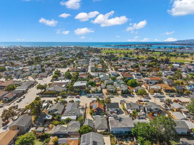 2327 Etiwanda Street, San Diego, California 92107