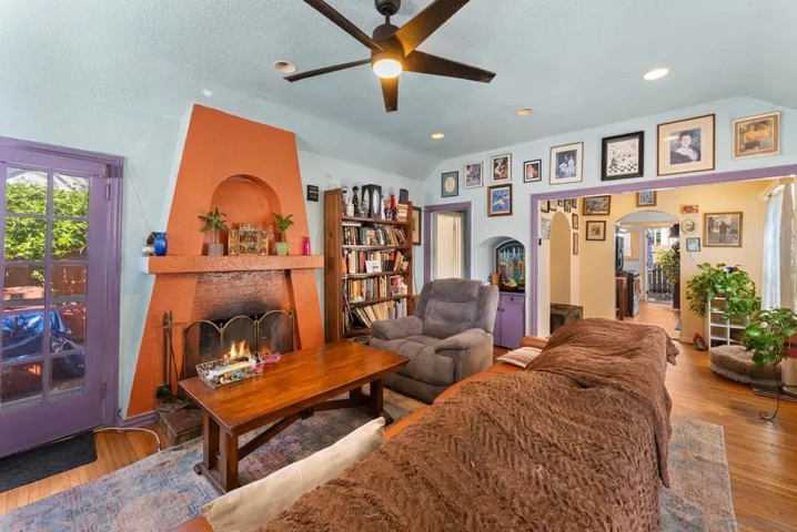 2327 Etiwanda Street, San Diego, California 92107