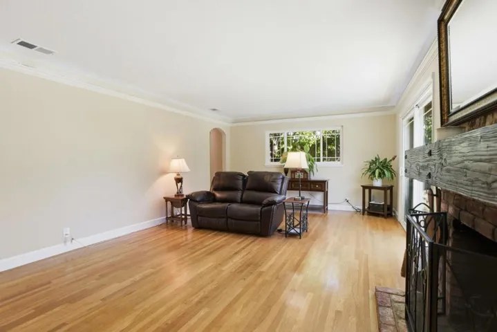 949 Pleasant Hill Road, Redwood City, California 94061