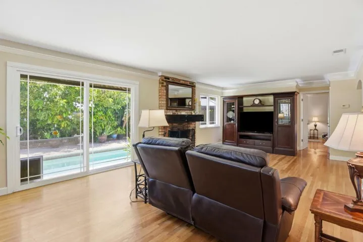 949 Pleasant Hill Road, Redwood City, California 94061