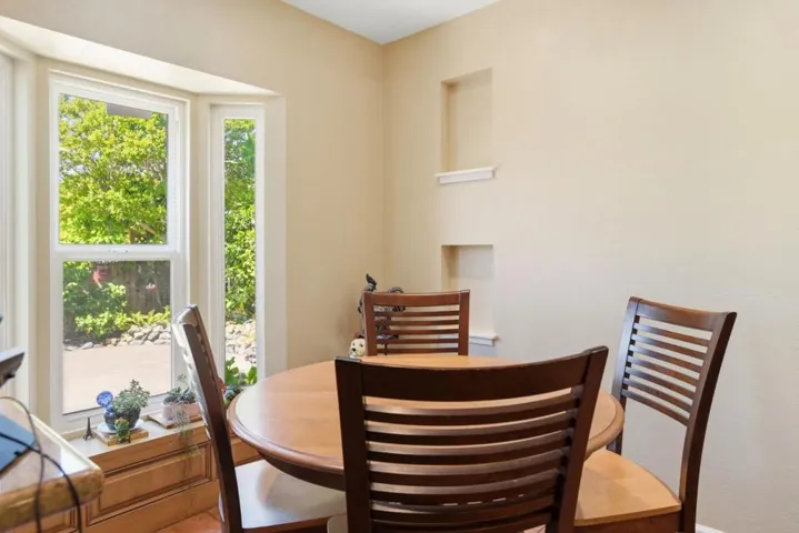949 Pleasant Hill Road, Redwood City, California 94061