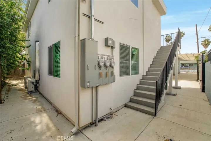 16118 Haynes Street, Van Nuys, California 91406