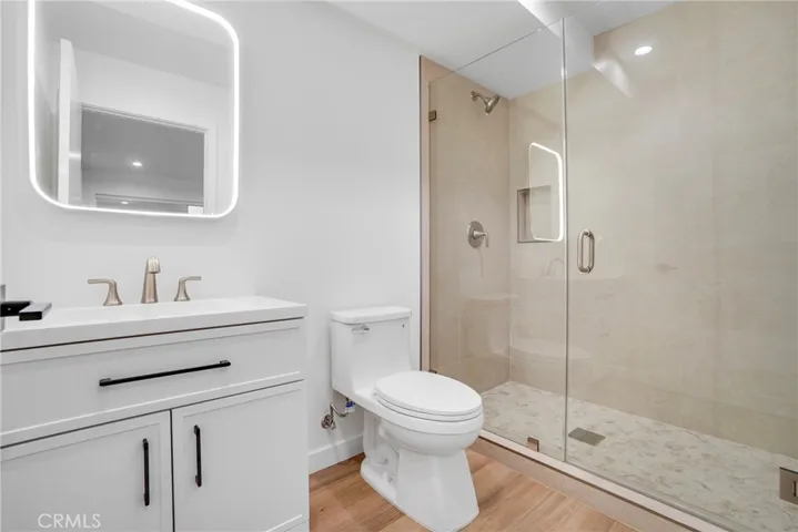 16118 Haynes Street, Van Nuys, California 91406