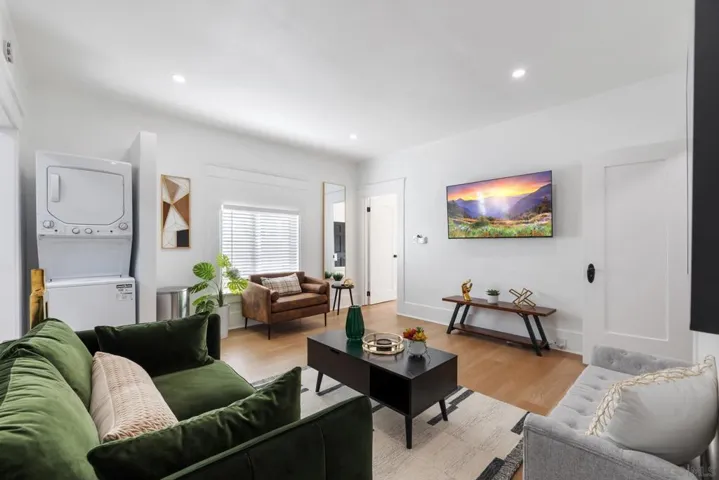 1055 21st Street, San Diego, California 92102