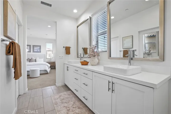 31 Fuchsia, Lake Forest, California 92630