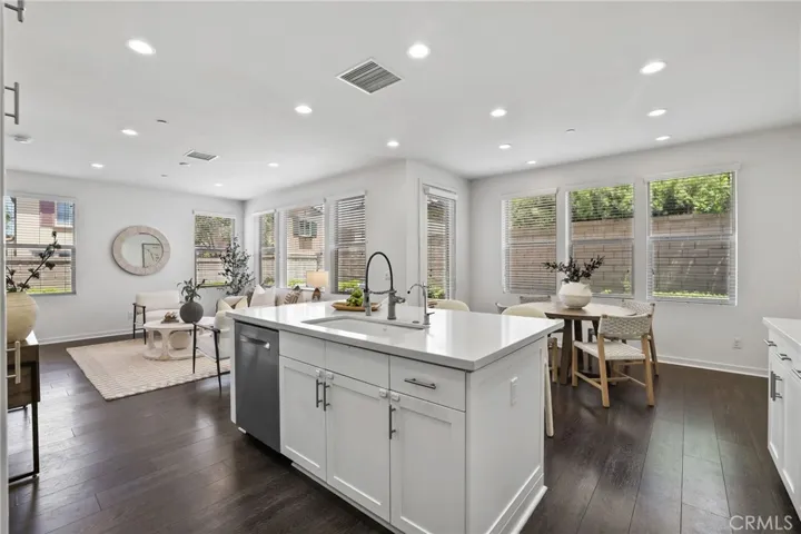 31 Fuchsia, Lake Forest, California 92630