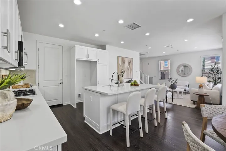 31 Fuchsia, Lake Forest, California 92630