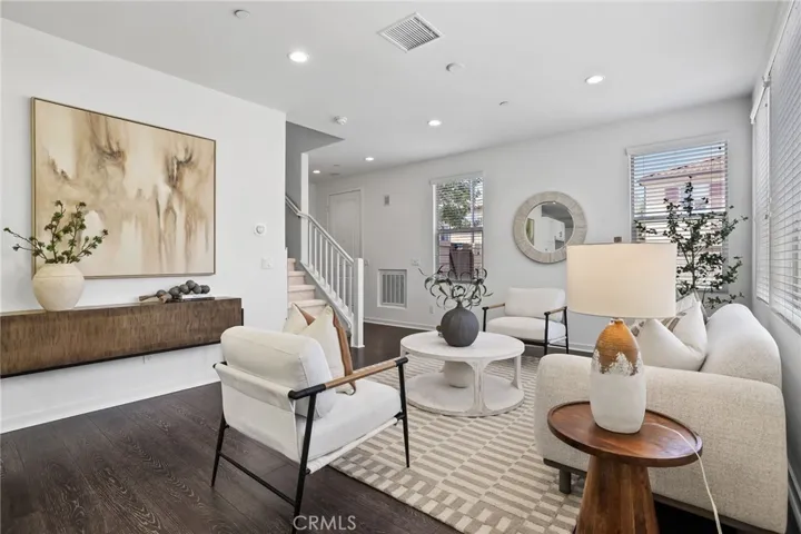 31 Fuchsia, Lake Forest, California 92630