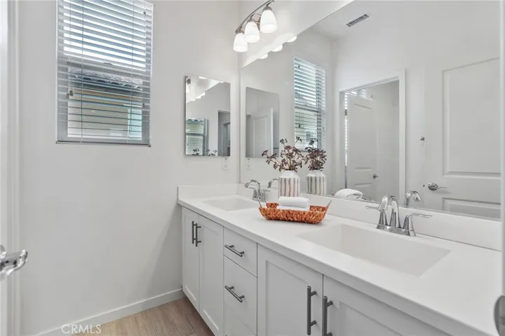 31 Fuchsia, Lake Forest, California 92630