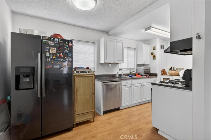 16421 S Manhattan Place, Gardena, California 90247