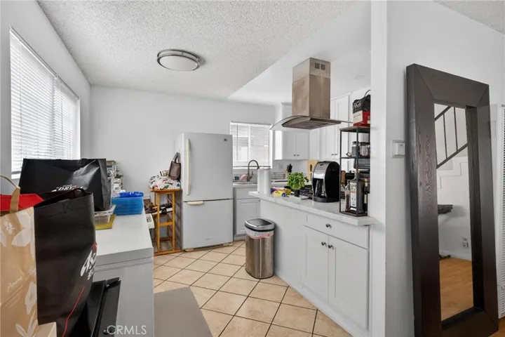 16421 S Manhattan Place, Gardena, California 90247