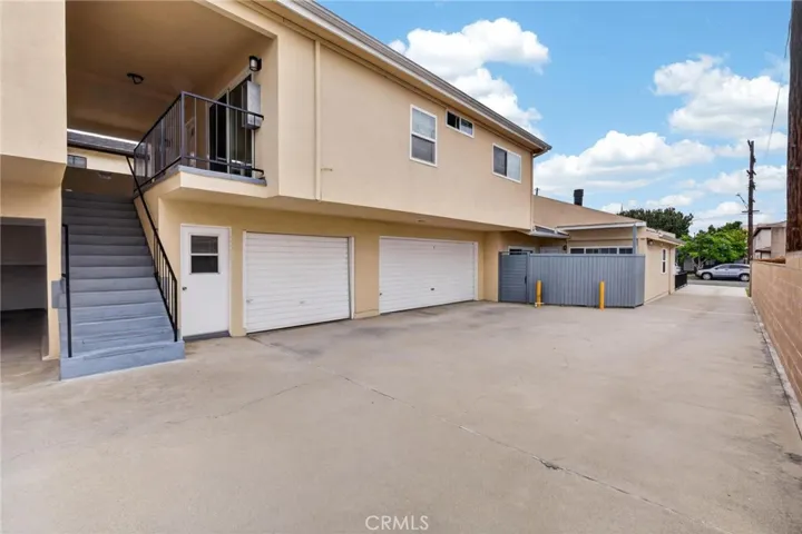 16421 S Manhattan Place, Gardena, California 90247