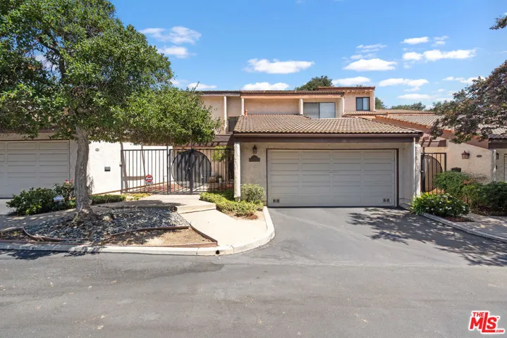 1114 Las Riendas Way, Pasadena, California 91107