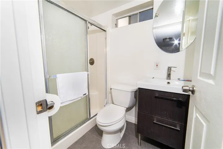 DETACHED UNIT BATHROOM