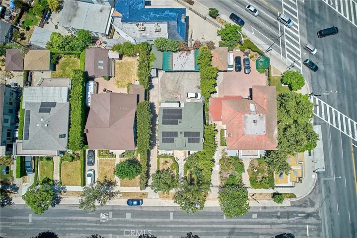 SMALL PARK ON THE CORNER