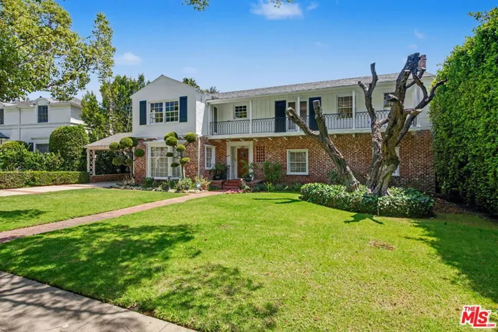 608 Trenton Drive, Beverly Hills, California 90210