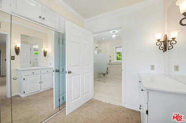 608 Trenton Drive, Beverly Hills, California 90210