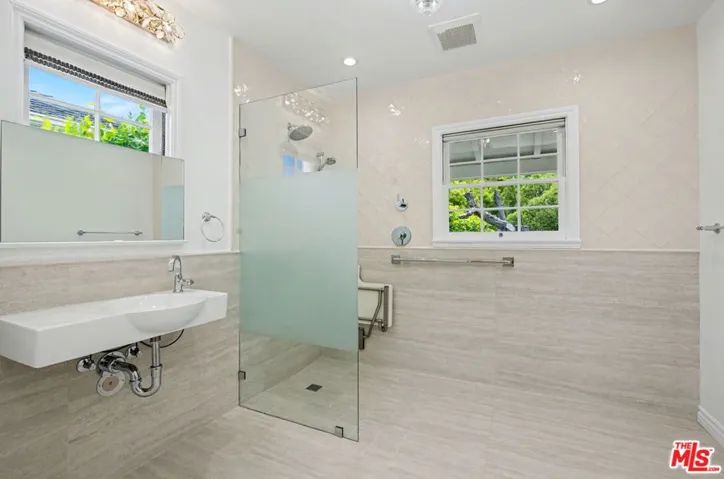608 Trenton Drive, Beverly Hills, California 90210