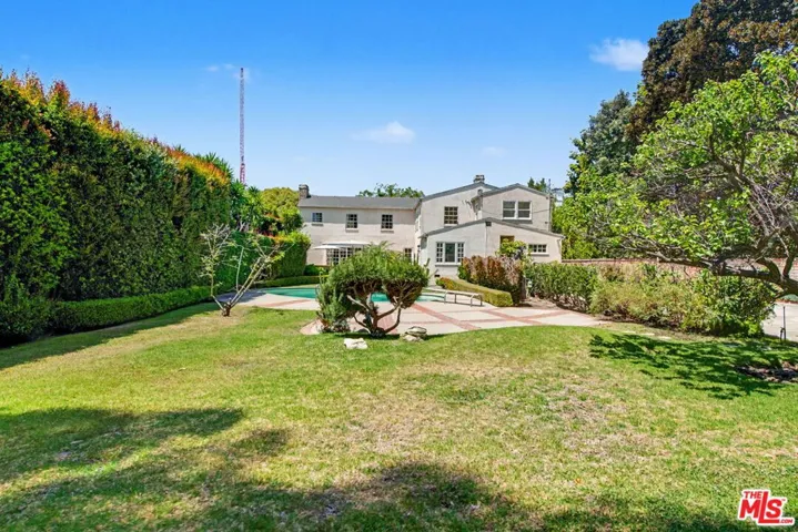 608 Trenton Drive, Beverly Hills, California 90210