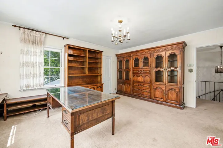 608 Trenton Drive, Beverly Hills, California 90210