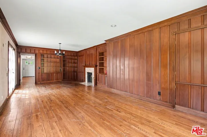 608 Trenton Drive, Beverly Hills, California 90210