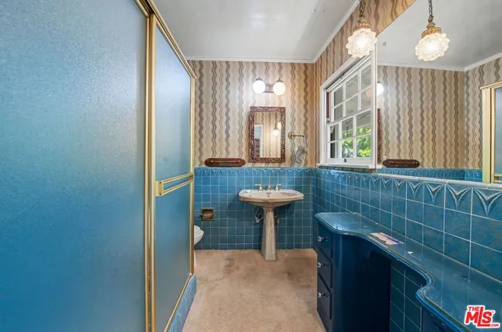 608 Trenton Drive, Beverly Hills, California 90210