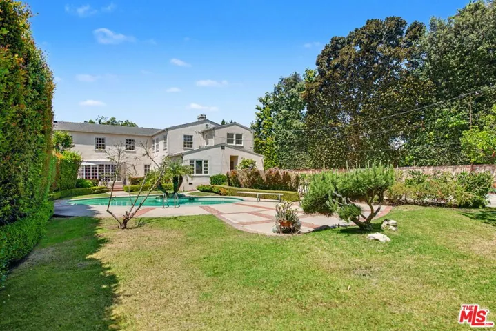 608 Trenton Drive, Beverly Hills, California 90210